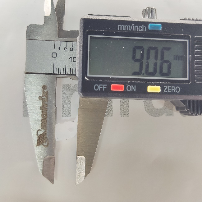 Резина уплотнительная на крышку (6*9мм) для DZ-400,260 (метражом)
